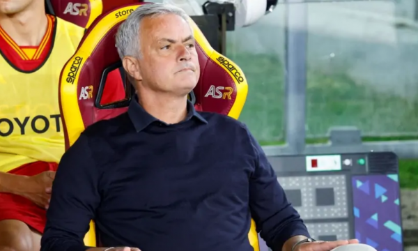 Mourinho i kërkon falje gazetarit për një përgjigje që ia kishte dhënë javë më parë