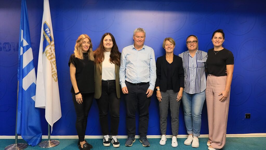 FIFA me artikull të veçantë për strategjinë e FFK-së për futbollin e femrave