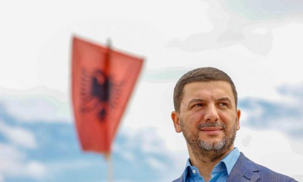 “Po ku ka si ti o Shqipëria ime”, reagimi i Krasniqit pas fitores së Shqipërisë kundër Polonisë