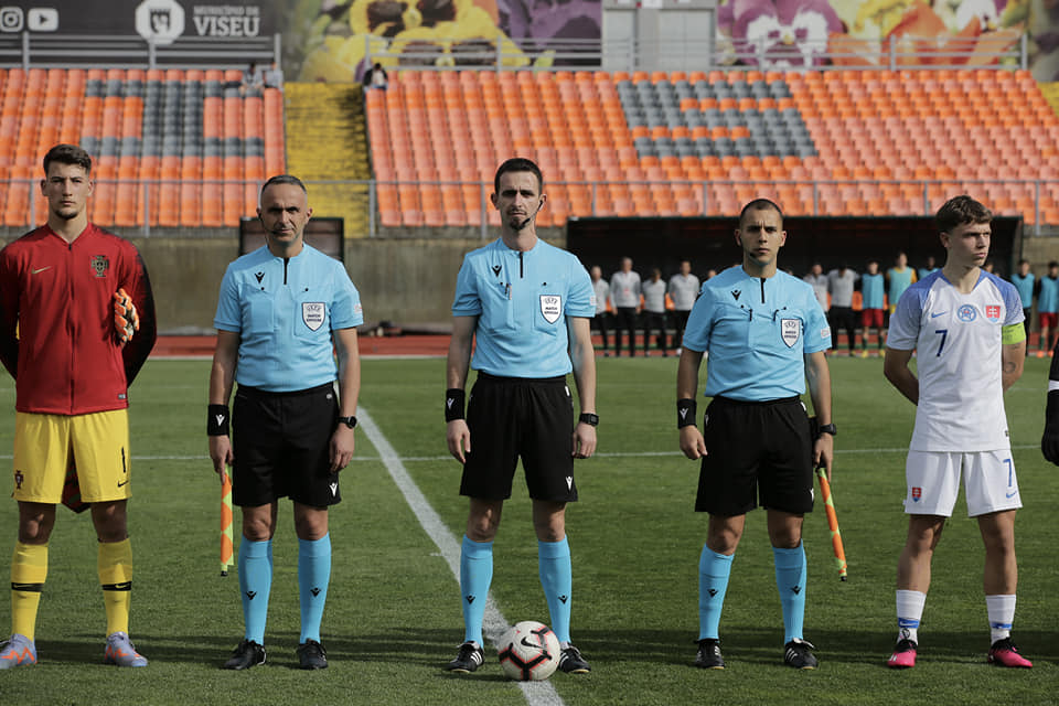 Gjyqtarë kosovarë ndajnë drejtësinë në ndeshjen San Marino – Norvegjia (U21)