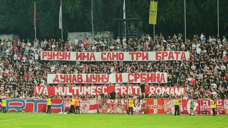 Tifozët serbë falënderojnë ata rumunë për “përkrahjen” në ndeshjen Rumani – Kosovë
