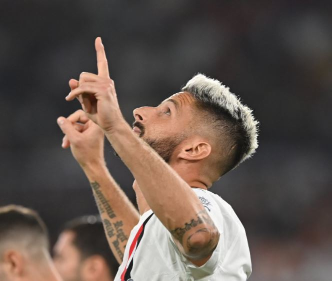 Milani vazhdon me fitore në Serie A, fiton derbin ndaj Romës