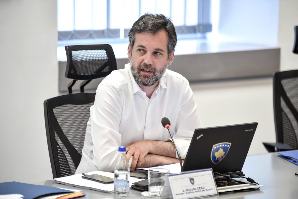 Ministri Çeku: Në verën 2024 do të bëhet Master-Plani për Stadiumin Nacional e më pas do të caktohet lokacioni