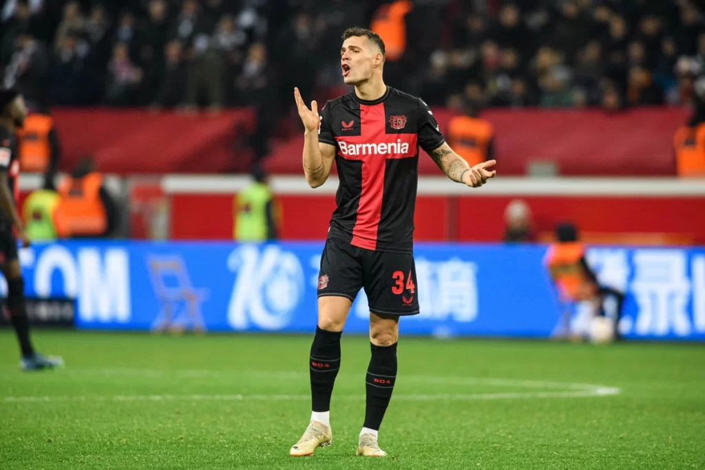 Xhaka e Leverkuseni vazhdojnë rrugëtimin drejt titullit