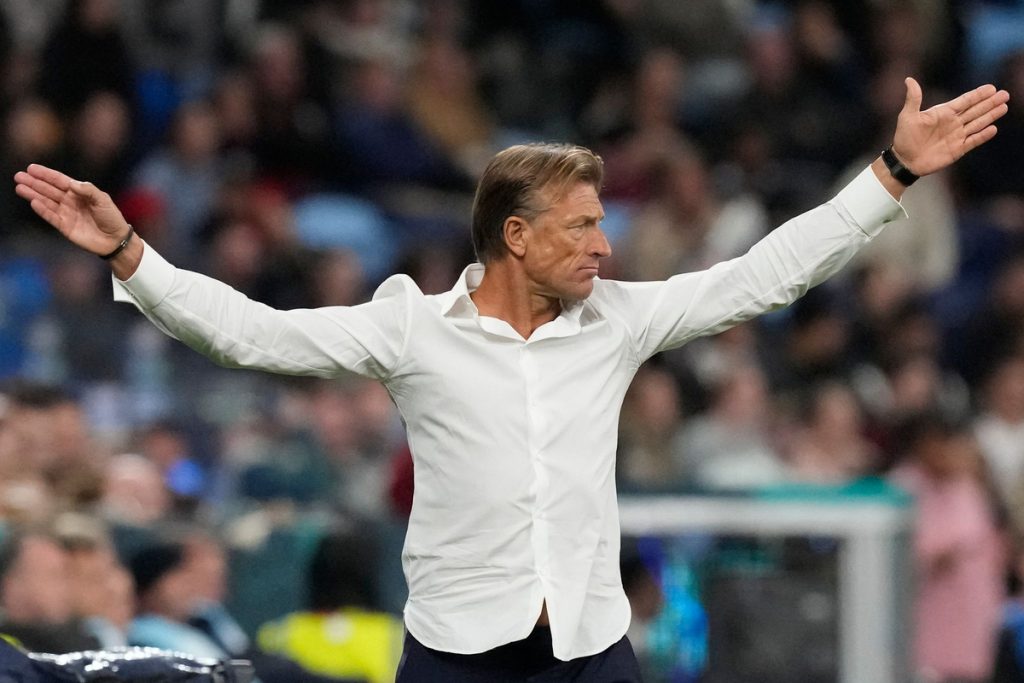 Bregu i Fildishtë kërkoi “huazimin” e trajnerit, dështoi