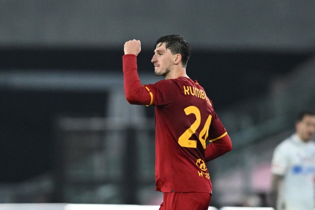 Kumbulla largohet nga Roma, Verona mendon rikthimin e tij