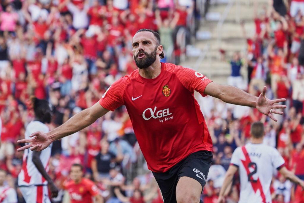 Muriqi afër rikthimit në Turqi, pritet ta zëvendësojë yllin e madh