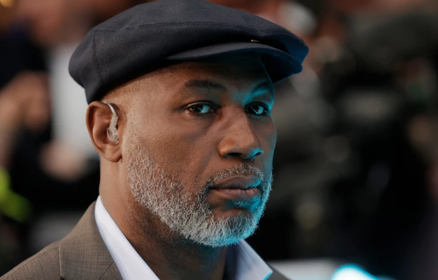 Lewis parashikon fitoren e Furyt ndaj Usykut