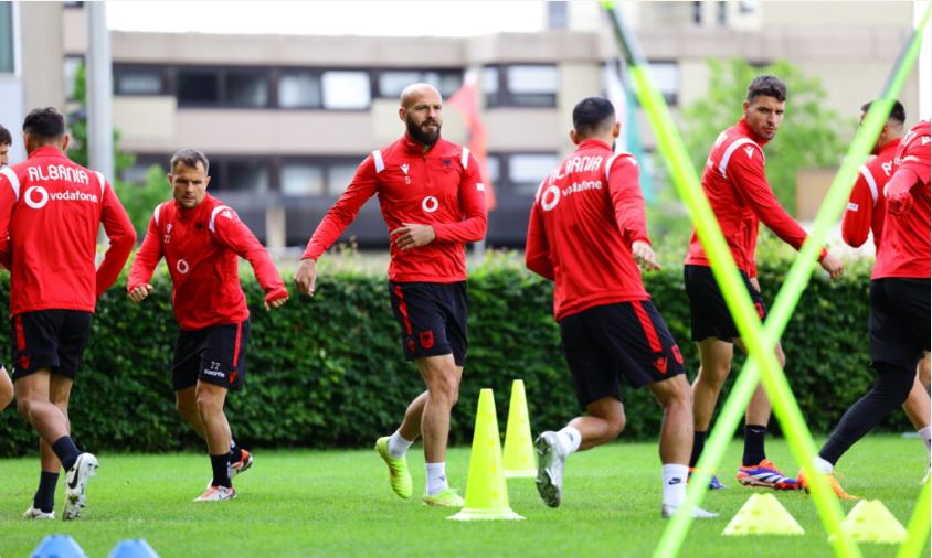 EURO 2024/ Kombëtarja përgatitet e plotë për duelin debutues ndaj Italisë