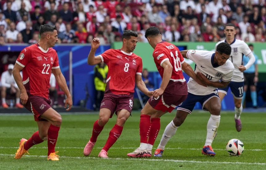 Mbyllet pjesa e parë, Angli – Zvicër pa gola