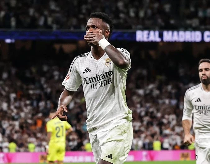 Reali fiton ndaj Villarrealit, barazon pikët me Barçën