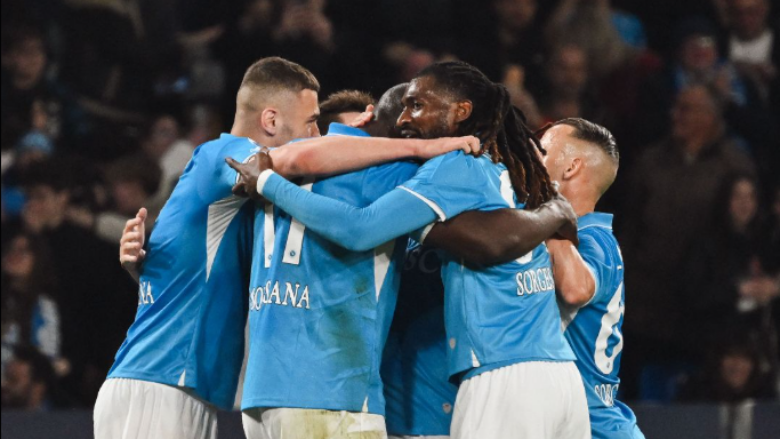 Napoli merr fitore të madhe ndaj Milanit dhe vazhdon garën për Scudetto