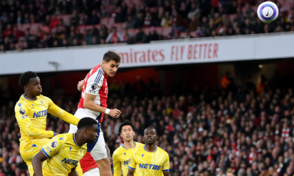 Arsenali ndalet nga Crystal Palace, Liverpooli veç një fitore larg titullit