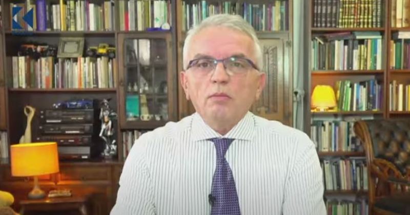 Teologu Bajrami bën pak shaka: “O llapjanë, ju e Drenica nashta jeni burrat ma t’mirë, po futboll s’dini me lujtë”