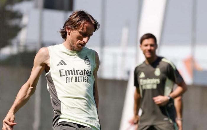 Pavarësisht se është larguar, Luka Modriq merr pjesë në stërvitje te Real Madridi