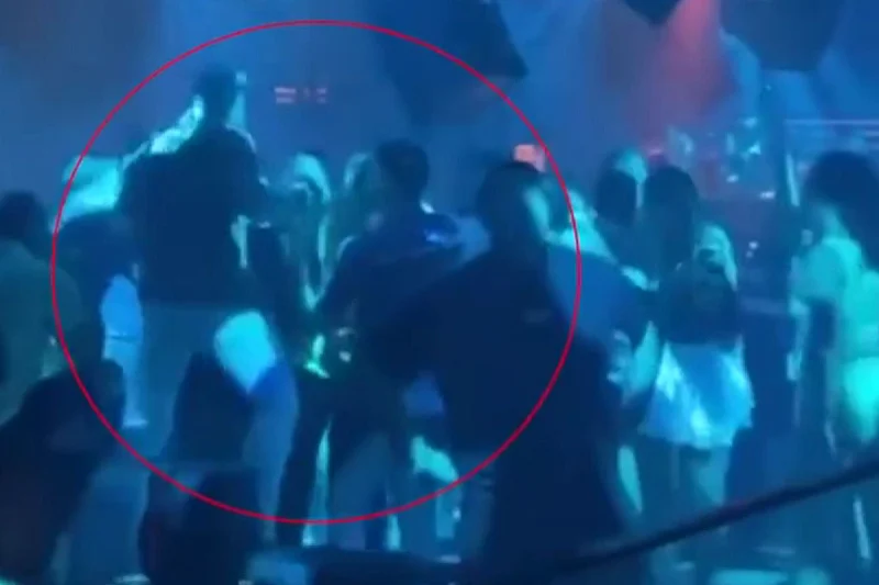 Conor McGregor nokauton një burrë në një klub nate në Ibiza, shikoni videon