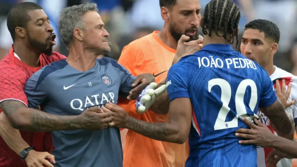 Goditi me shuplakë futbollistin e Chelseat pas finales së Botërorit, Luis Enrique “thyen” heshtjen | Tekniku rrezikon dënimin drastik nga FIFA