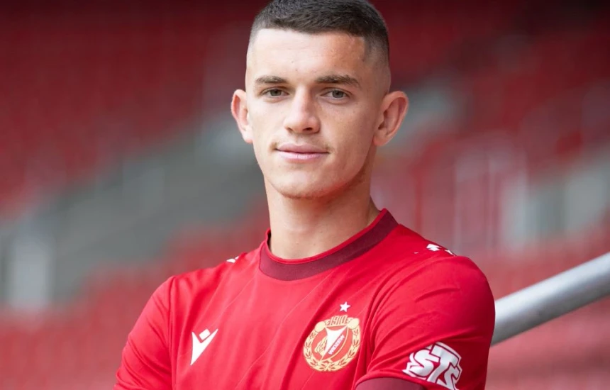 Gallapeni debuton me fitore te Lodzi