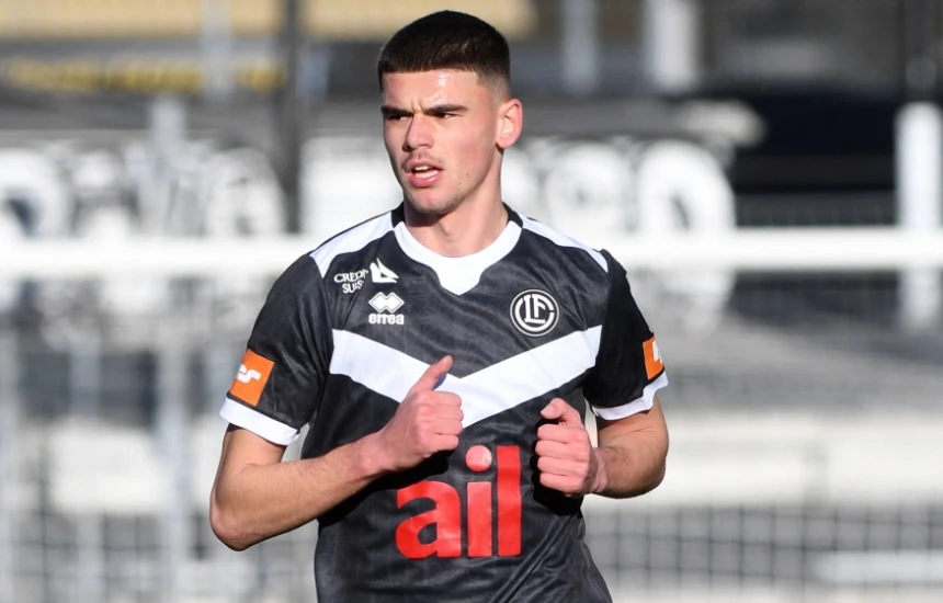 Mbrojtësi kosovar arrin marrëveshje me klubin e Premier Leagues