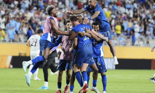 Pasi e eliminuan Man Cityn në Botërorin e Klubeve, futbollistët e Al Hilal u shpërblyen nga sheikët arabë