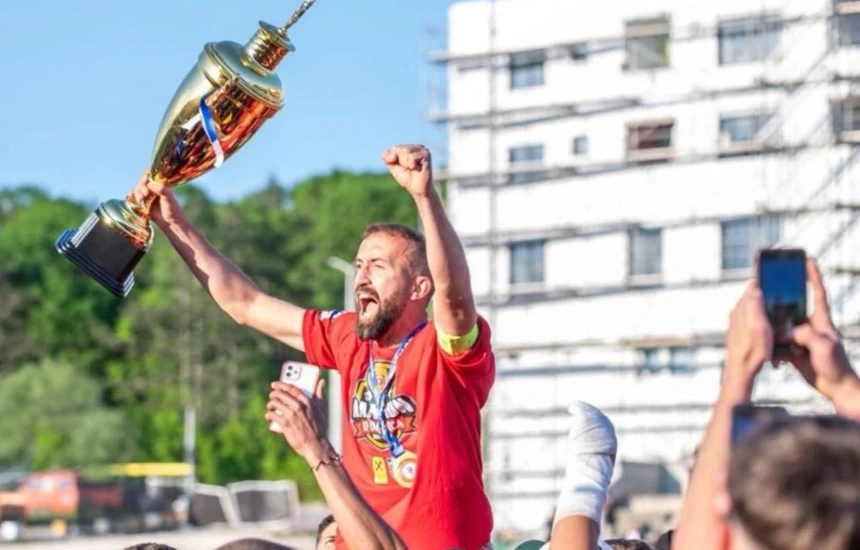 Lushtaku largohet nga Drenica pas 23 vjetësh