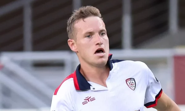 Ishte deklaruar gay, futbollisti i Serie A tërhiqet nga futbolli në moshën 29-vjeçare