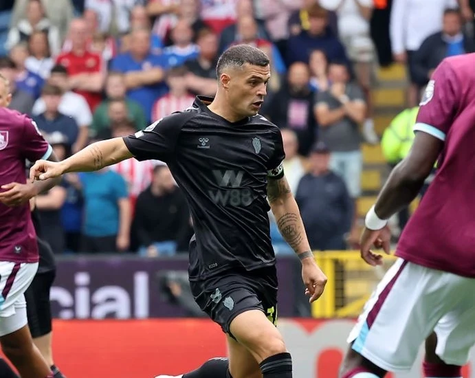 Humbja e parë e Xhakës me Sunderlandin