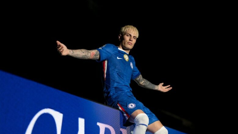 Zyrtare: Alejandro Garnacho, lojtari më i ri i Chelseat