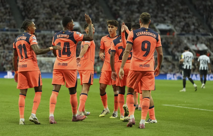 Dy supergola të Rashfordit ia sigurojnë fitoren Barcelonës