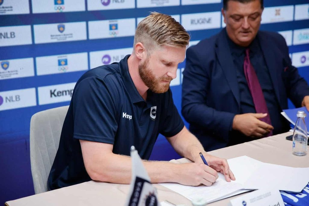 Zyrtare: Kombëtarja e hendbollit bëhet me trajner suedez