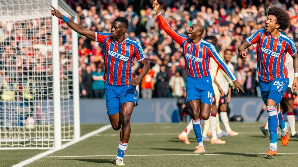 Liverpooli pëson humbjen e parë në sekondat e fundit