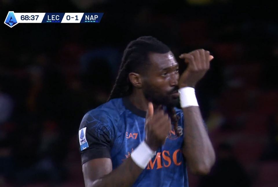 Napoli, një gol për tri pikë te Lecce