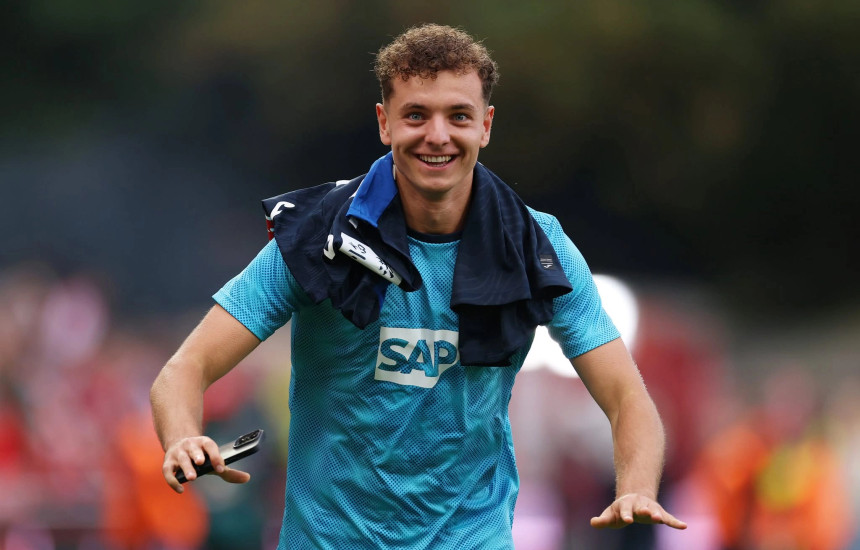 Villa, Chelsea e Tottenhami futen në garë për Fisnik Asllanin