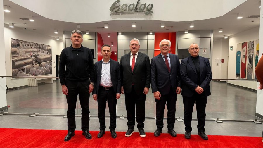 Duka, Ademi e Omeragiqi bëhen bashkë në Tetovë, Destani thekson rëndësinë e promovimit të standardeve dhe frymës evropiane të futbollit në rajon