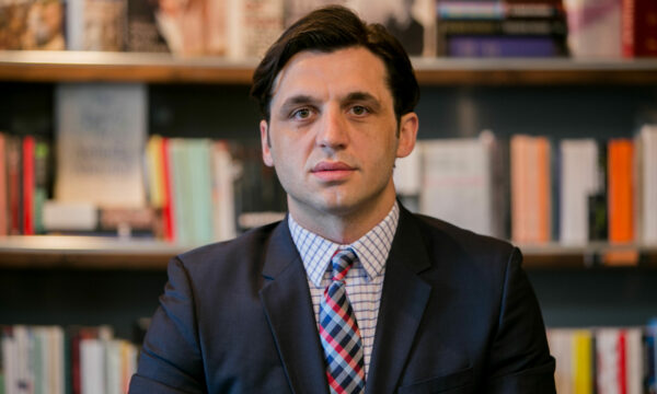 A do të kandidojë për të parin e FFK-së, flet Taulant Hodaj