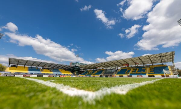 Rreth 100 tifozë shqiptarë në përkrahje të Dritës sonte në Slloveni